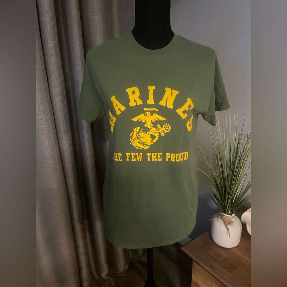 Womens Marines T-Shirt Size Small